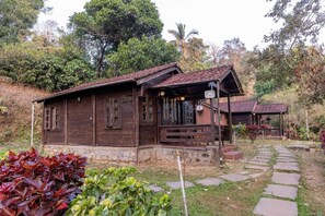 Unclassified image, 5 of 57, button - Three Hills Coorg (Madikeri)