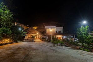 Gambar tidak terklasifikasi, 2 dari 70, tombol