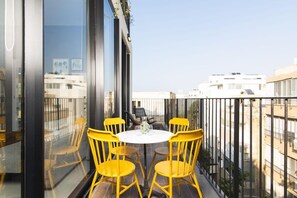 Unclassified image, 2 of 74, button - House No. 29 By Tlv2go (Tel Aviv)