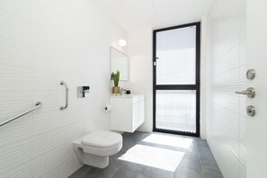 Bathroom - House No. 29 By Tlv2go (Tel Aviv)