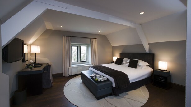 Unclassified image, 1 of 64, button - Penrhiw Hotel (Haverfordwest)