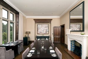 Dining - Penrhiw Hotel (Haverfordwest)