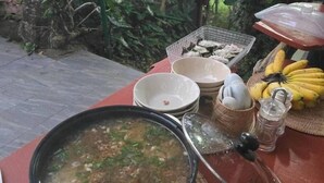 Outdoor dining - Baan Suan Boon Resort (Chiang Dao)