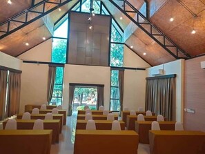 สถานที่จัดงานประชุม