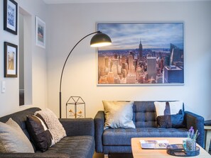 Living area - Qubehouse (Queenstown)