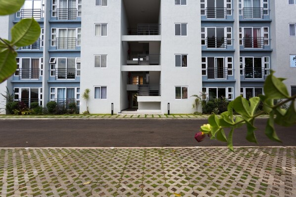 Exterior - Kingston Luxury Guest Apt At Sullivan (Kingston)