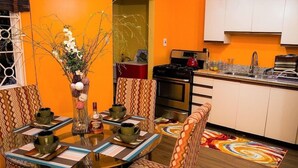 Unclassified image, 3 of 9, button - New Kingston Guest Apt At The Stadium (Kingston)