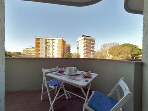 Unclassified image, 3 of 26, button - Alfa Apartments (Comacchio)