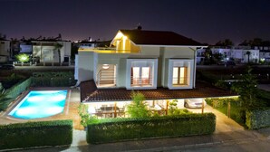 Ảnh chưa phân loại, 2 trong số 22 ảnh, nút