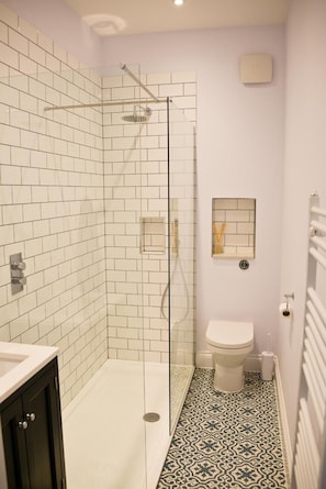 Bathroom - Seaview (Worthing)