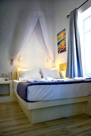 Room - Virginia Rooms (Tinos)
