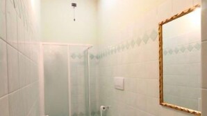 Bathroom - Galleria DI Brolio (Castiglion Fiorentino)