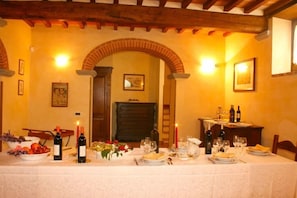 Unclassified image, 3 of 27, button - Villa Degli Olivi (Castiglion Fiorentino)