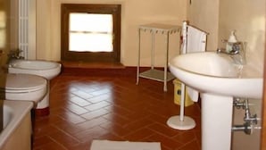 Bathroom - Villa Degli Olivi (Castiglion Fiorentino)