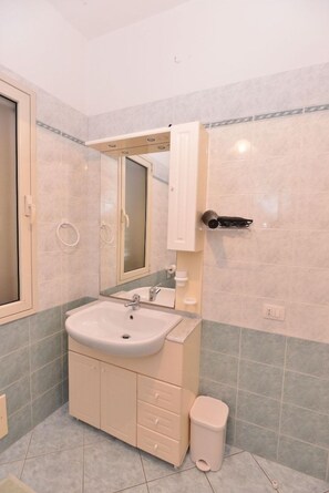Unclassified image, 4 of 28, button - Izzhome Pula Regina Margherita Apartment (Pula)