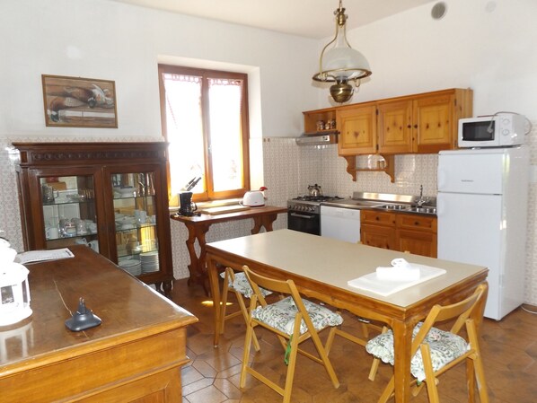 Private kitchen - Villa Patrizia (Torri del Benaco)