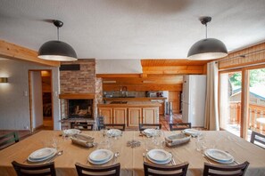 Dining - Les Balcons du Bettex (Les Belleville)