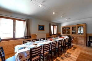 Dining - Les Balcons du Bettex (Les Belleville)