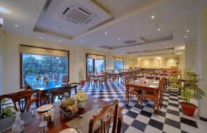 用餐