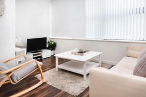 Living area - City Stay Apartments - Centro (Milton Keynes)