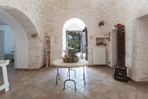 Unclassified image, 5 of 45, button - Villa Ricci (Ceglie Messapica)