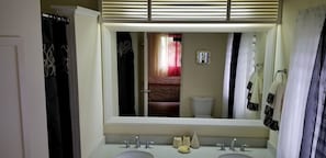 Unclassified image, 5 of 63, button - Ocho Rios Villa at Coolshade V (St. Ann's Bay)