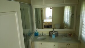 Bathroom - Ocho Rios Villa at Coolshade IV (St. Ann's Bay)