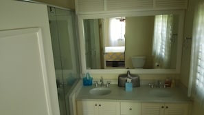 Unclassified image, 4 of 56, button - Ocho Rios Villa at Coolshade IV (St. Ann's Bay)