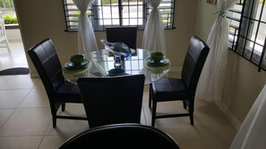Dining - Ocho Rios Villa at Coolshade IV (St. Ann's Bay)