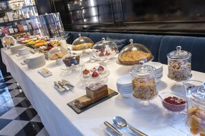 Dining - Hôtel Le Y (Saint-Tropez)