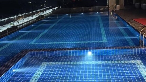 Pool - Le Roi (Kanthi)