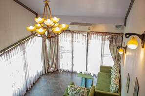 Living area - Maha-khao at Muak Lek Resort (Muak Lek)