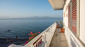 Unclassified image, 5 of 20, button - Spacious Apartment on the Beachfront (Xylokastro-Evrostina)