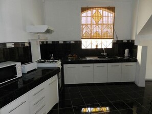 Unclassified image, 5 of 16, button - Bernard L'hermite Villa (Pointe Aux Piments)