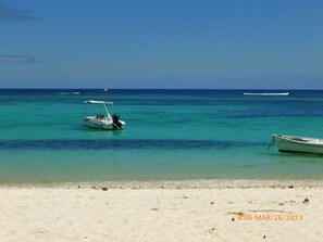 Unclassified image, 4 of 23, button - Villa Alexis Self-catering (Trou aux Biches)