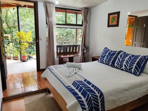 Unclassified image, 4 of 65, button - Cabinas El Pueblo B&B (Monteverde)