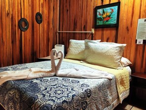 Room - Cabinas El Pueblo B&B (Monteverde)