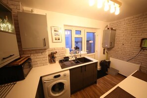 Private kitchen - Magdalen Quarters (Exeter)