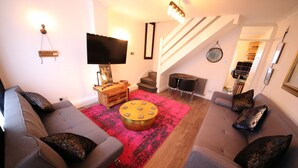 Living area - Magdalen Quarters (Exeter)