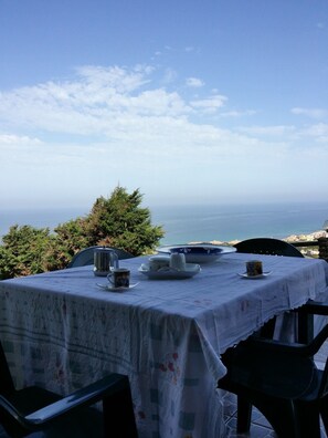 Unclassified image, 2 of 22, button - Villa La Rocca (Castelsardo)