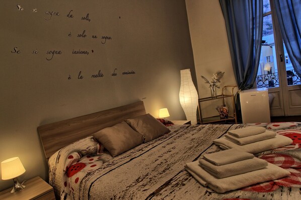 Room - Logicasa Amazing Downtown Como (Como)