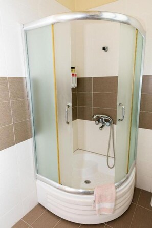Bathroom - Villa Rossa Kambos (Chios)