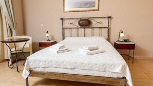 Unclassified image, 5 of 57, button - Villa Rossa Kambos (Chios)