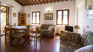 Living area - Agriturismo Il Poggio (Montaione)
