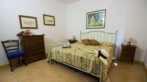 Room - Agriturismo Il Poggio (Montaione)