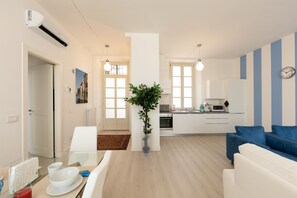 Unclassified image, 2 of 56, button - Heart Lake Apartments- Verbania (Verbania)