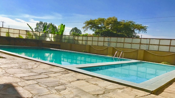 Pool - Milimani Executive Suites (Nakuru)