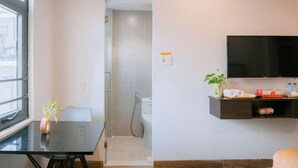 Bathroom - Lys Spa Hotel & Apartment (Da Nang Municipality)