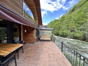 Tempat makan outdoor