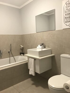 Bathroom - Ashton Park Luxury Apartment (Cape Town)